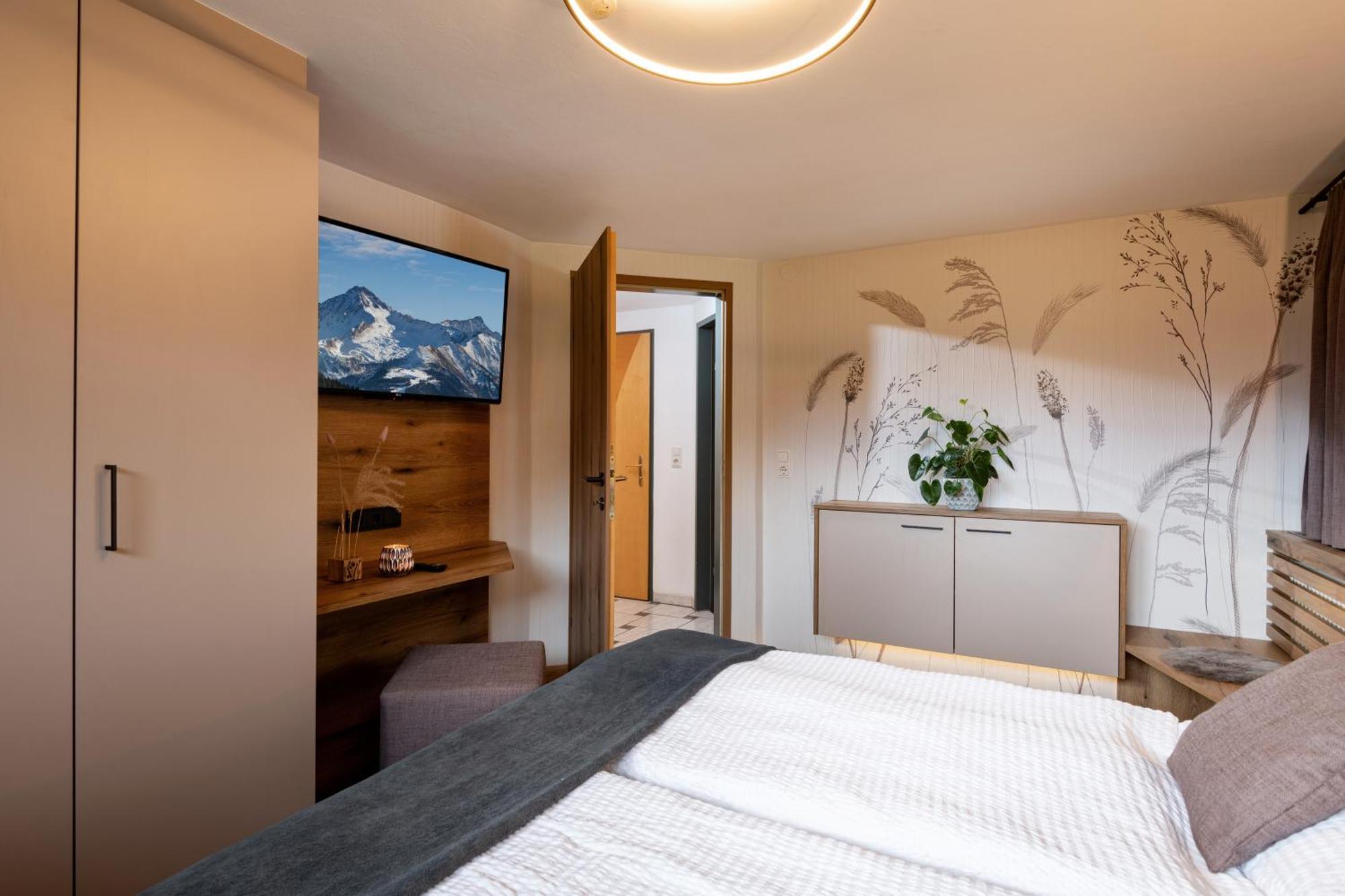 Haus Michael Apartment ทักซ์ ภายนอก รูปภาพ
